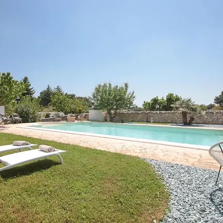 Trulli Greta, Luxury With Wonderful Pool Villa *