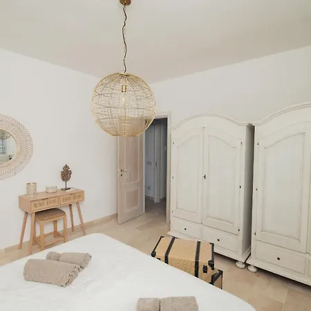 Trulli Greta, Luxury With Wonderful Pool Villa *