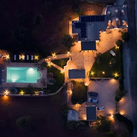Trulli Greta, Luxury With Wonderful Pool Villa *