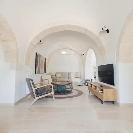 Villa Trulli Greta, Luxury With Wonderful Pool