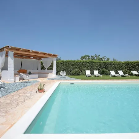 Trulli Greta, Luxury With Wonderful Pool Villa *