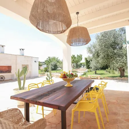 Trulli Greta, Luxury With Wonderful Pool Villa *