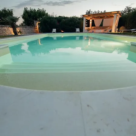Trulli Greta, Luxury With Wonderful Pool