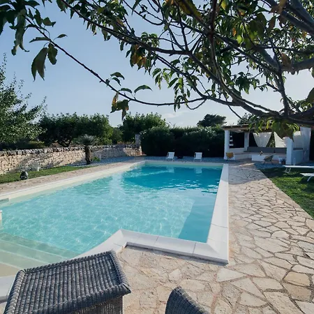 Trulli Greta, Luxury With Wonderful Pool *